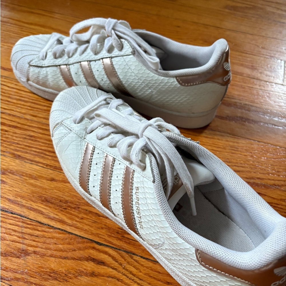 Superstar Adidas Sneakers - Picture 5 of 6